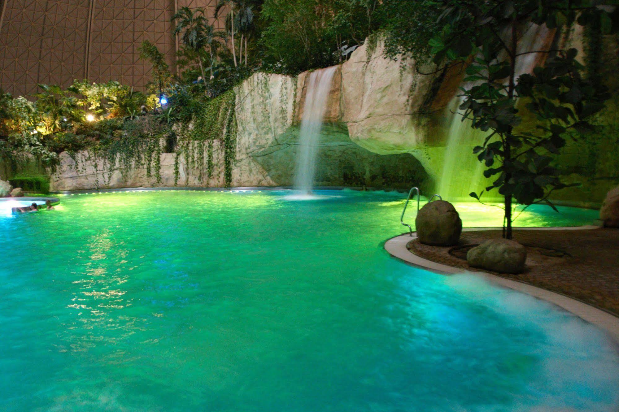 Tropical Islands Campingplatz クラウスニック エクステリア 写真